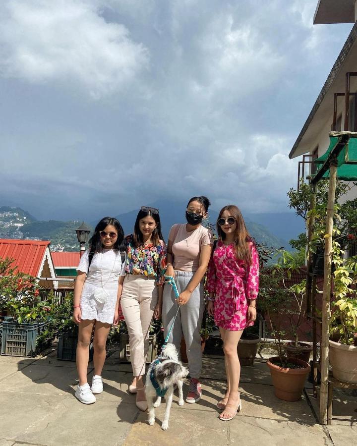 Backpackers Den Albergue Gangtok Exterior foto